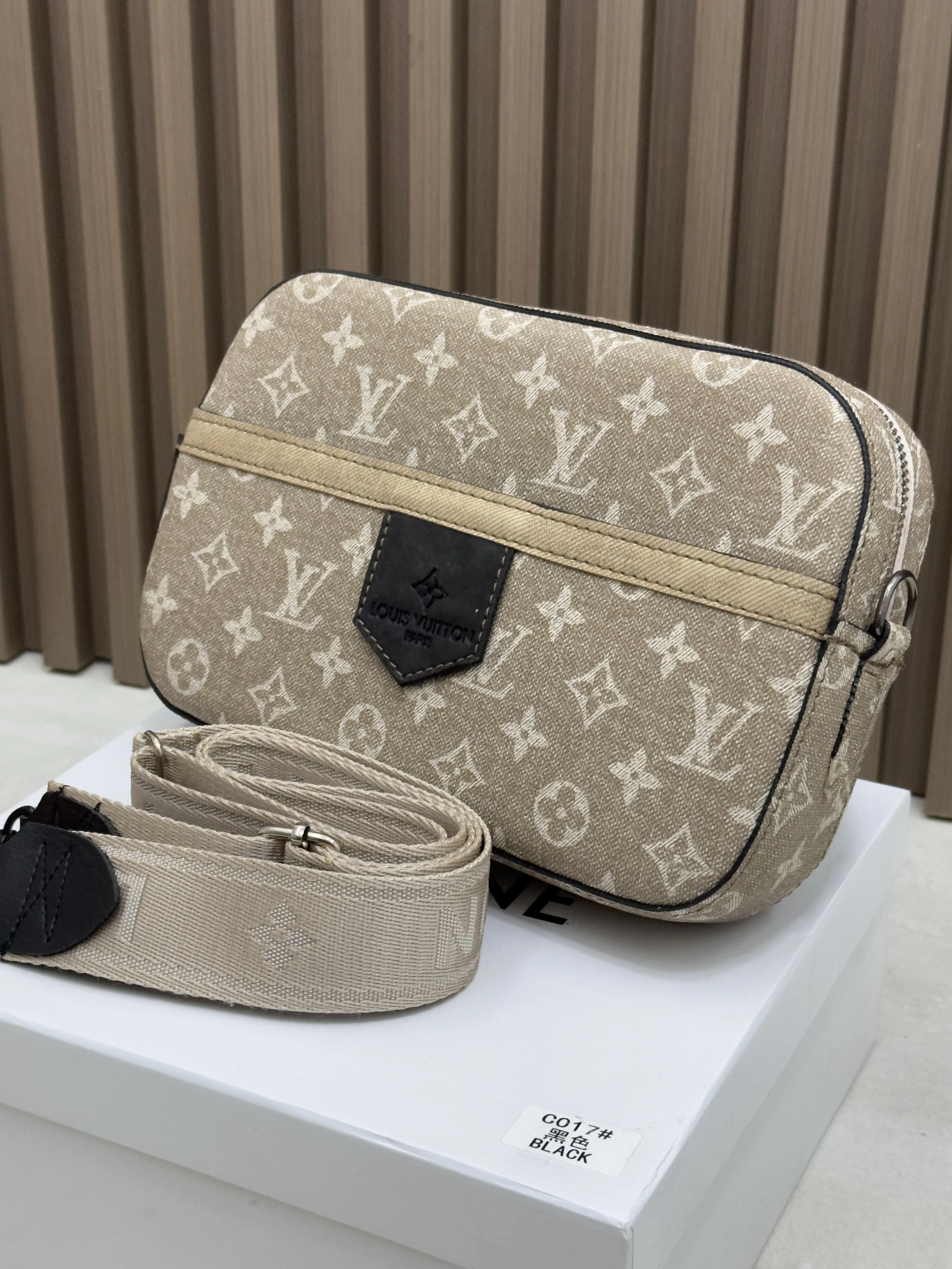 Sacoche LV Gold
