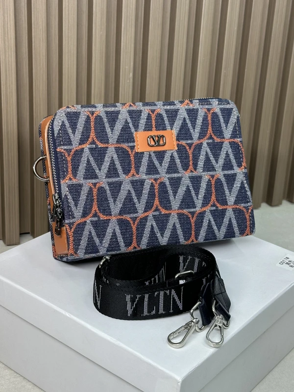box valentino